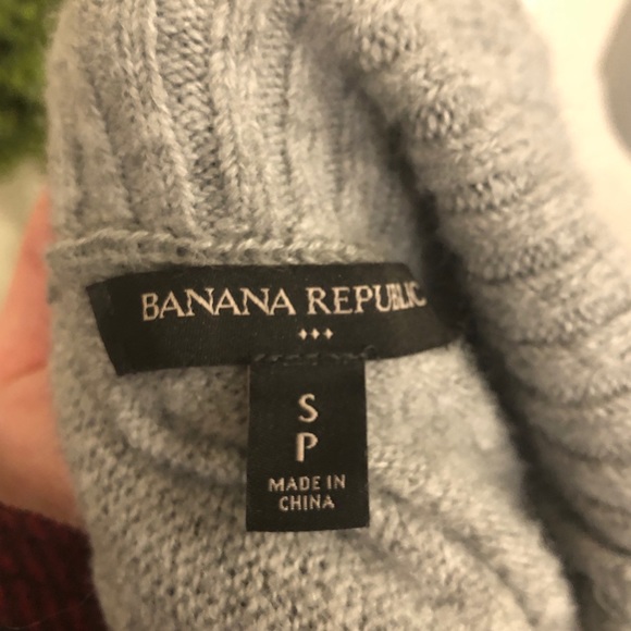 ❌SOLD❌ Banana Republic Cowl Neck Sweater - Picture 6 of 6
